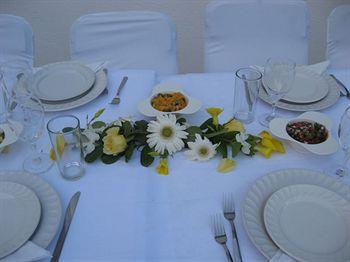 Tropical Casa Blanca Youth & Chic Hotel